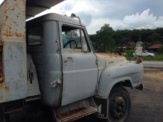 ขาย 6 ดั๊มหัวยาว ISUZU 125 แรงม้ารถสวยพร้อมใช้ สนใจโทร 0819701072