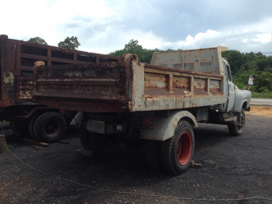 ขาย 6 ดั๊มหัวยาว ISUZU 125 แรงม้ารถสวยพร้อมใช้ สนใจโทร 0819701072