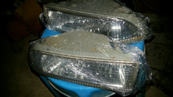 ไฟตัดหมอกวีออสปี04แท่้พร้อมหลอดน้มีชุดสายไฟให้คับ