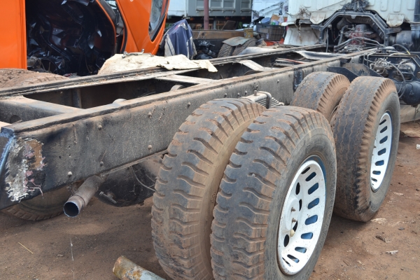 ต่อกระบะด้ำ  และกระบะรถบรรทุก (ทุกชนิด) โทร 081-9666645