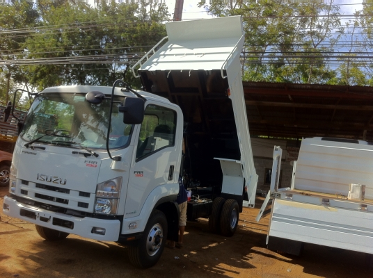 ต่อกระบะด้ำ  และกระบะรถบรรทุก (ทุกชนิด) โทร 081-9666645