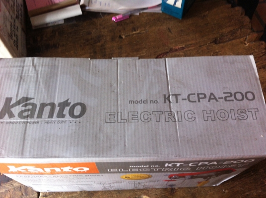 รอกสลิงไฟฟ้ายกของ KANTO รุ่นยกได้ 200 กก.สลิงยาว 12 ม. พร้อมใช้งานได้เลยมีปุมกดให้