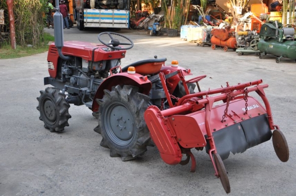 ขายรถไถSHIBURA 15แรง พร้อมโรตารี่หลัง เข้ารองอ้อยแจ่มเลย ขับ4ล้อ สภาพสวยเดิมญี่ปุ่นไม่เคยใช้งานในไทย 65,000 บาท