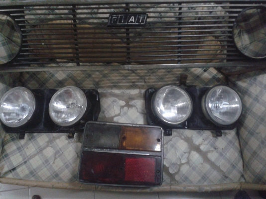 ขายไฟหน้า ไฟท้าย กระจังหน้า เฟียต132สเปเชยว ขายไฟหน้า ไฟท้าย กระจังหน้า เฟียต132สเปเชยว