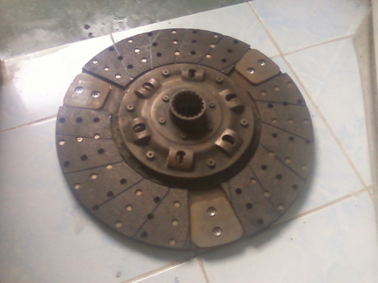 ขาย จานกดคลัทช์อ พร้อมผ้าคลัทช์ 3000 บาท ขาย จานกดคลัทช์อ พร้อมผ้าคลัทช์ 3000 บาท