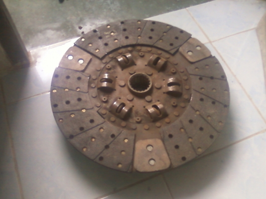 ขาย จานกดคลัทช์อ พร้อมผ้าคลัทช์  3000 บาท