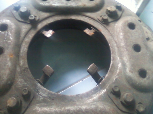 ขาย จานกดคลัทช์อ พร้อมผ้าคลัทช์ 3000 บาท ขาย จานกดคลัทช์อ พร้อมผ้าคลัทช์ 3000 บาท