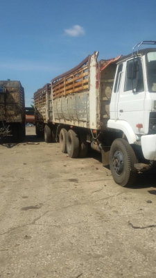 นิสสัน ud  แม่ลูก