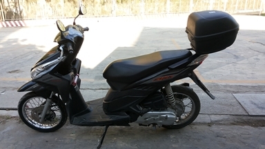 ขาย Honda Click 110i สภาพดี พร้อมใช้ ยางเพิ่งเปลี่ยน มีกล้องGiVi