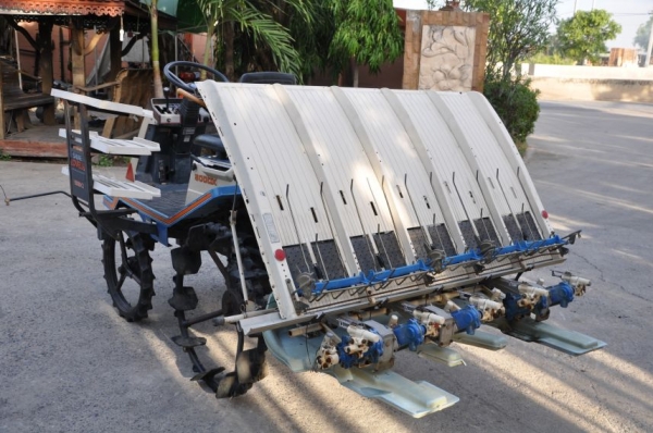 ขายรถดำนา ISEKI PA500D สภาพสวยเดิมจากญี่ปุ่นยังไม่เคยใช้ในไทย 45,000 เท่านั้น!!