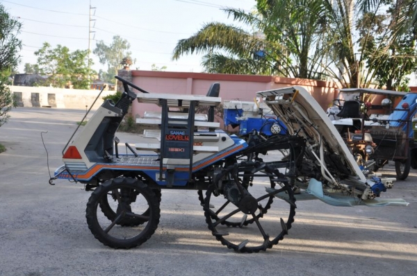 ขายรถดำนา ISEKI PA500D สภาพสวยเดิมจากญี่ปุ่นยังไม่เคยใช้ในไทย 45,000 เท่านั้น!!