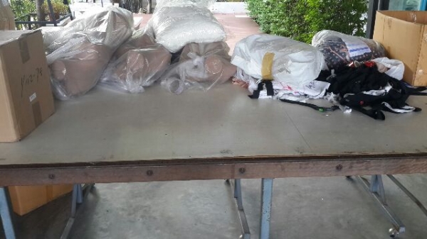 ขายโต๊ะตัดผ้า