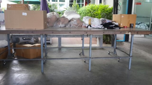 ขายโต๊ะตัดผ้า