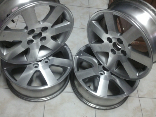 ขายแม็กขอบ15 4 รู 100 สภาพสวยเงาๆ ลดราคา 4000มาเอาไปเลยครับ