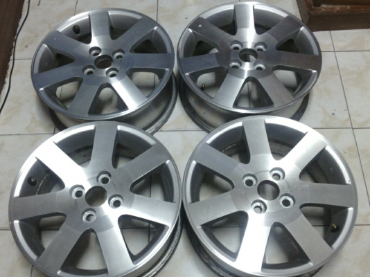 ขายแม็กขอบ15 4 รู 100 สภาพสวยเงาๆ ลดราคา 4000มาเอาไปเลยครับ