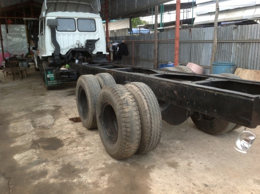 ขายรถสิบล้อ,ราคาต่อรองได้,,,หัว,คลัสซี,,HINO F17 180hpรถห้าง,ช่วงยาวมาตรฐาณ,สิบล้อ,,ยาง,,คลัสซี,สวยๆ,ช่วงยาว,,