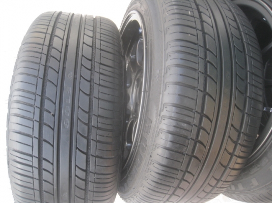 ขายล้อแม็กมือสอง RF1 15"x8" et25 4รู100 งาน K.speed พร้อมยาง ปี13 สนใจติดต่อเล็กคลองสามครับ 081-3747940