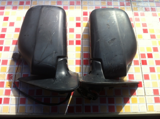 ขายกระจก มองข้าง isuzu mu  3 สาย  2300 บาท