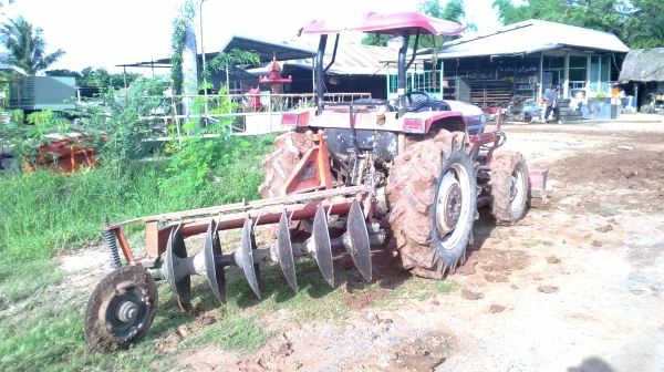 ยันมาร์45แรง ขาย310,000 !!! สภาพเหมือนในรูปพร้อมใช้งาน สีเดิม เครื่องดี ราคาไม่แพง/พร้อมอุปกรณ์1ชิ้นดันหน้า รถอยู่โคราช อ.ขามสะแกแสง ยันมาร์45แรง ขาย310,000 !!! สภาพเหมือนในรูปพร้อมใช้งาน สีเดิม เครื่องดี ราคาไม่แพง/พร้อมอุปกรณ์1ชิ้นดันหน้า รถอยู่โคราช อ.ขามสะแกแสง