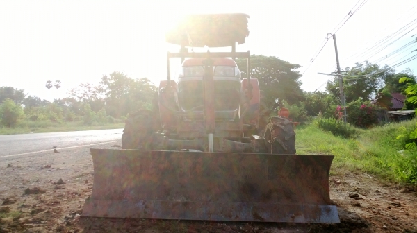 ยันมาร์45แรง ขาย310,000 !!! สภาพเหมือนในรูปพร้อมใช้งาน สีเดิม เครื่องดี ราคาไม่แพง/พร้อมอุปกรณ์1ชิ้นดันหน้า รถอยู่โคราช อ.ขามสะแกแสง ยันมาร์45แรง ขาย310,000 !!! สภาพเหมือนในรูปพร้อมใช้งาน สีเดิม เครื่องดี ราคาไม่แพง/พร้อมอุปกรณ์1ชิ้นดันหน้า รถอยู่โคราช อ.ขามสะแกแสง