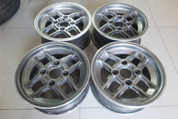 ล้อTOMs 13x5.5 ET15 4/114 เดิมๆหนาๆ ขายถูกๆ 4900 บาท
