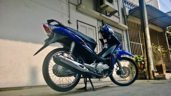 Axelo รถเกือบปี 2013 วิ่งน้อย สวยไม่ล้มไม่ชน ขายถูกๆ .ต่อรองได้จ้า.