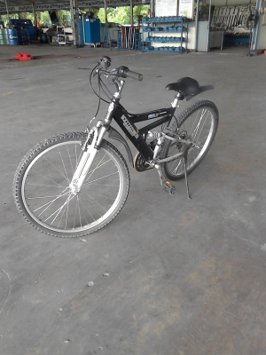 ขายจักรยาน เสือภูเขา มีโช๊ดหน้า และโช๊คกลาง  TEL.081-427-3941