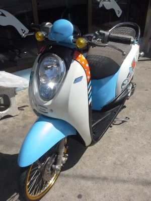 Honda Scoopy &ndash; i ปี 2555 รถระบบหัวฉีดประหยัดน้ำมัน เครื่องดี ขับขี่ดี แต่งสวยภายนอก