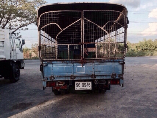 ขายNPR130ไฟทับทิมปี48ยาว5เมตร สีเดิมทั้งคัน ขายNPR130ไฟทับทิมปี48ยาว5เมตร สีเดิมทั้งคัน