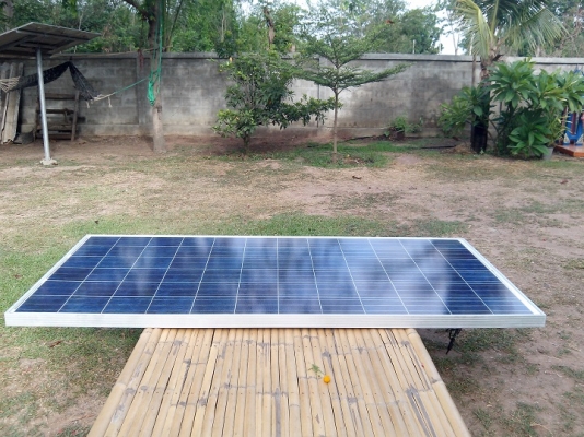 แผงโซล่าเซลล์ 285 วัตต์  สภาพดี ยังไม่เคยใช้งาน ถูกๆ เหลือ 1แผงแล้ว