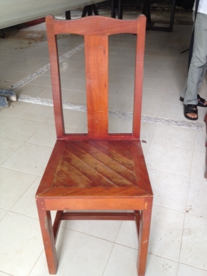 เก้าอี้โต๊ะชุดไม้มะค่า