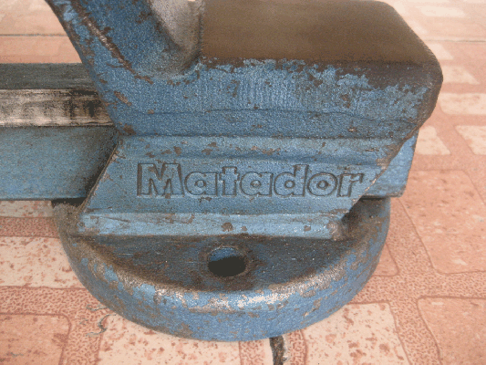 ขายปากกาจับชิ้นงานเหล็กเหนียว 4 นิ้ว Matador Made in West-Germany.