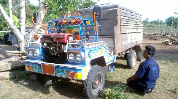 ปรับราคา!!!! 95000.- เท่านั้น อีแต๋นบ้านขายถูก สภาพดี เพิ่งทำสีวางแชทซีใหม่เมื่อปีที่แล้ว พร้อมใช้งานขายพร้อมเครื่อง โทรเบอร์นี้ 081-0745778