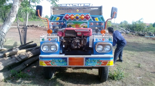 ปรับราคา!!!! 95000.- เท่านั้น อีแต๋นบ้านขายถูก สภาพดี เพิ่งทำสีวางแชทซีใหม่เมื่อปีที่แล้ว พร้อมใช้งานขายพร้อมเครื่อง โทรเบอร์นี้ 081-0745778