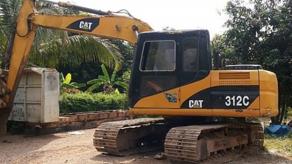 ขายรถแบ็คโฮ CAT 312 V.2 เครื่องเดิม ปั๊มเดิม รถทำงานอยู่ เอกสารเล่มทะเบียน รถทำสีใหม่