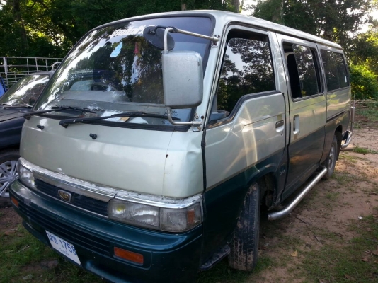 ขายรถตู้ปี38เครื่องJ ติดgas LPG สภาพพร้อมใช้งาน เอกสารพร้อมโอน