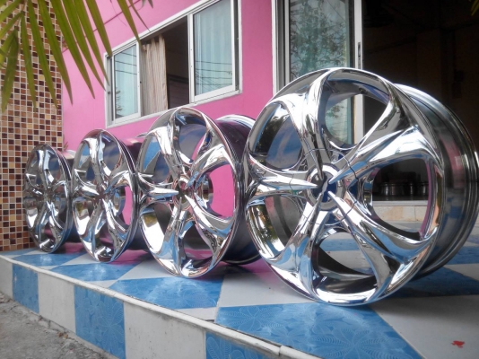 17/5/100/114 et38กว้าง7นิ้วโคเมี่ยมเงาๆ ของใหม่ยังไม่ได้ ใส่น็อต ขาย 7800พร้อมส่งทั่วไทย  สนจัยดูของได้ที่ คลอง2 คลองหลวง ซ,บงกช11  0898128457 ไอดี chaichaimax  ซ.บงกช11https://www.facebook.com/profile.php?id=10000623103130