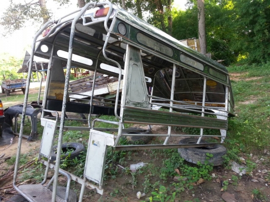 ขายหลังคาใส่รถกระบะ สภาพสวยพร้อมใช้งาน ขายหลังคาใส่รถกระบะ สภาพสวยพร้อมใช้งาน