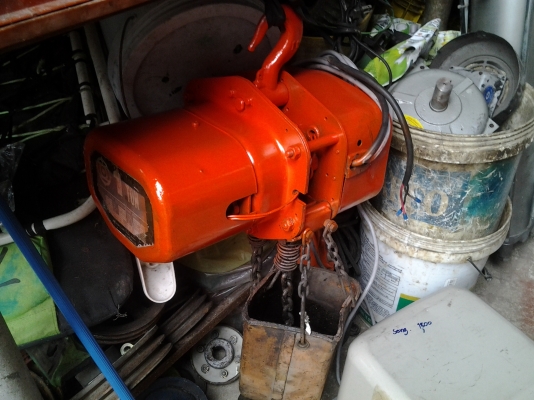 ขาย !! รอกไฟฟ้า ฮิตาชิขนาด1ตัน380v.พร้อมใช้งาน