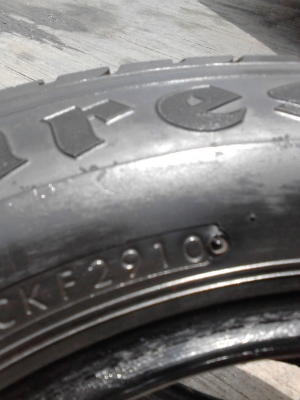 175/65R14  FIRESTONE TZ700 มี 2 เส้น TEL.081-427-3941