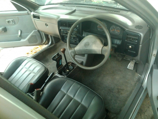 ขายนิสสันเอนวีnvปี95ติดแก๊ส พร้อมใช้งานขี่ดีแอร์เย็นสีพอได้ติดบางๆคานหน้าเดิมไม่เคยชนหนัก ขาย39000บาท