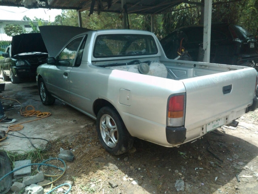 ขายนิสสันเอนวีnvปี95ติดแก๊ส พร้อมใช้งานขี่ดีแอร์เย็นสีพอได้ติดบางๆคานหน้าเดิมไม่เคยชนหนัก ขาย39000บาท