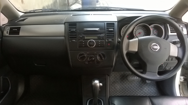 ขายถูก 08 Tiida 1.6 S สีขาวมุก สภาพสวยๆ ซื้อไปชายต่อยังคุ้ม