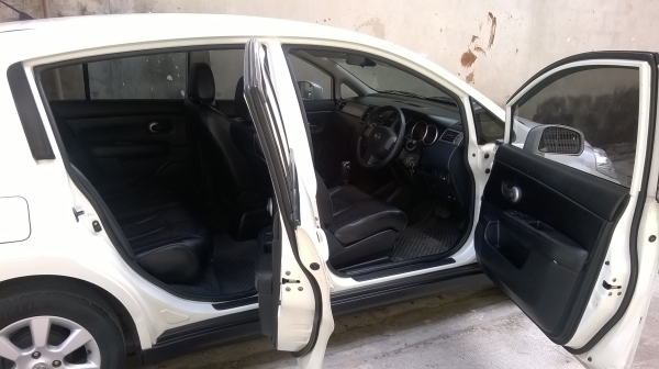 ขายถูก 08 Tiida 1.6 S สีขาวมุก สภาพสวยๆ ซื้อไปชายต่อยังคุ้ม