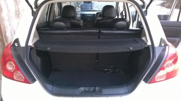 ขายถูก 08 Tiida 1.6 S สีขาวมุก สภาพสวยๆ ซื้อไปชายต่อยังคุ้ม