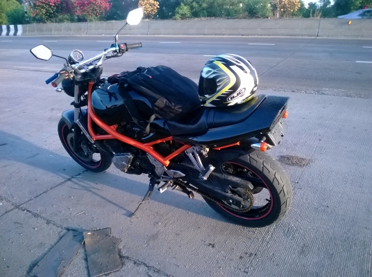 ขาย Suzuki Bandit400ฝาดำ Inv+สพมแท้ 45,000 บ.