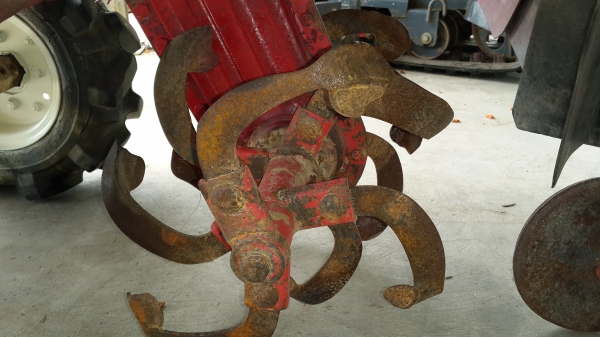 รถพรวนดิน