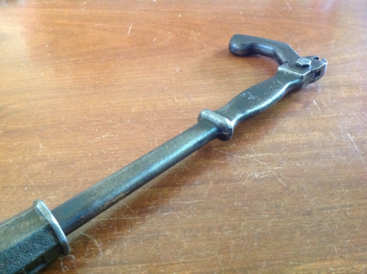 ขายเครื่องมือถอนตะปูโบราณ อายุร่วม 100 ปี