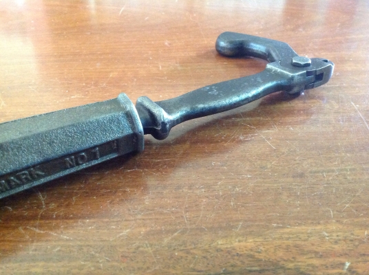 ขายเครื่องมือถอนตะปูโบราณ อายุร่วม 100 ปี