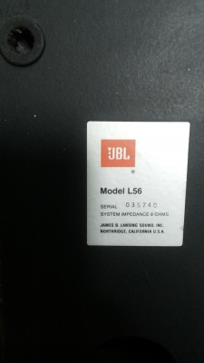 ขายตู้ลำโพง JBL เป็นตู้รุ่นเก่า ดอกซับประมาณ 8นิ้ว ขายตามสภาพใครสนใจโทรมาสอบถามเลยคราฟ